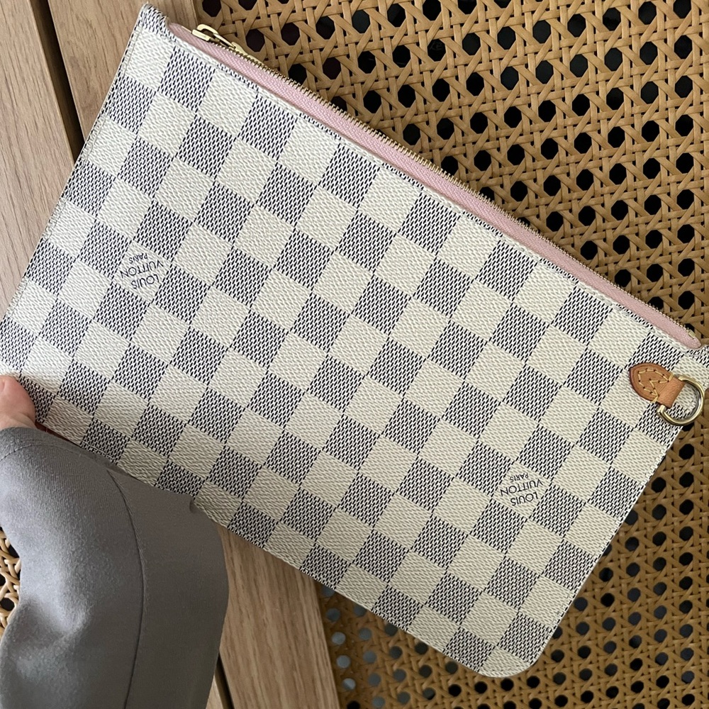 Louis Vuitton Azur Neverfull Wristlet